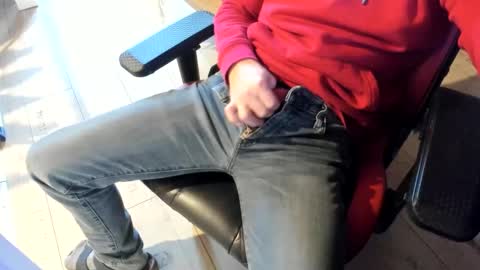 Snapshot of snip1977 chatting on December 2024 11:50:02 AM snip1977 online show from December 2024 11:50:02 AM