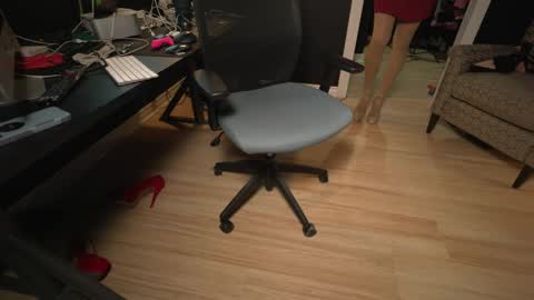 MISS SISSY CHERI online show from February 2026 04:23:02 PM