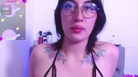 IG     OF red moonn online show from February 2025 04:32:01 PM