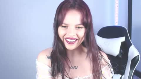 SNOW NALA online show from October 2025 04:56:01 AM