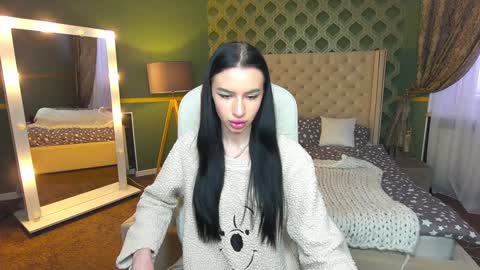 snow_whiteeex online show from January 2025 06:49:02 AM