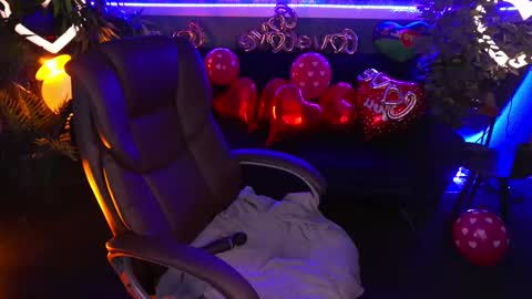 snow_whiteeex online show from February 2025 02:07:01 AM