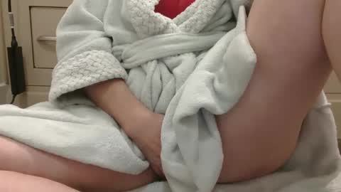 Snapshot of snowdrop2785 chatting on September 2025 04:56:01 PM Snow online show from September 2025 04:56:01 PM