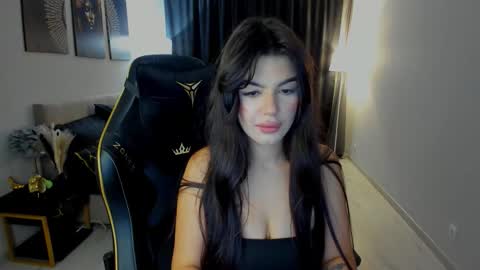 snowingwinter online show from September 2025 07:46:02 PM