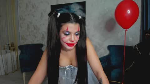 snowingwinter online show from October 2025 07:38:01 PM