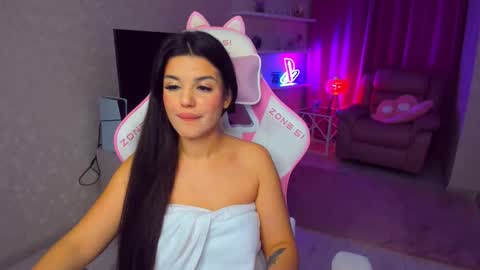 snowingwinter online show from November 2025 11:05:01 PM