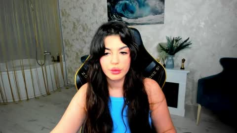 Snapshot of snowingwinter chatting on May 2026 10:01:01 AM snowingwinter online show from May 2026 10:01:01 AM