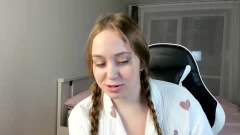 Sophy online show from December 2024 11:42:01 PM