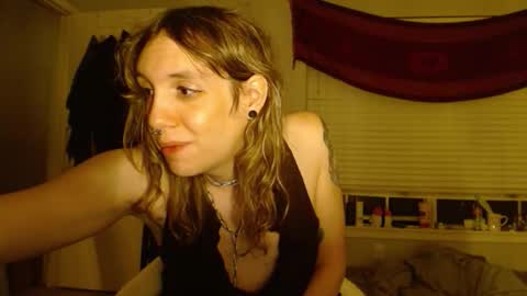 Snapshot of soffpurr chatting on October 2025 08:15:02 AM Lilytea online show from October 2025 08:15:02 AM