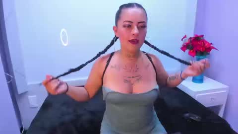 Snapshot of soffy_thopmson chatting on October 2025 08:42:01 PM Soffy online show from October 2025 08:42:01 PM