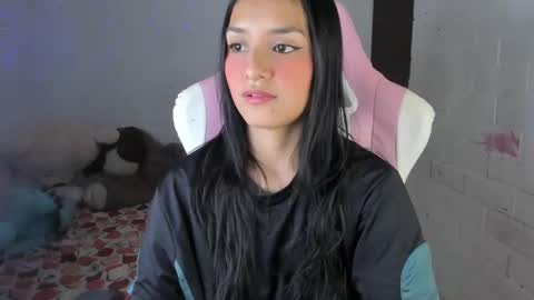 sofia online show from October 2025 05:22:01 PM