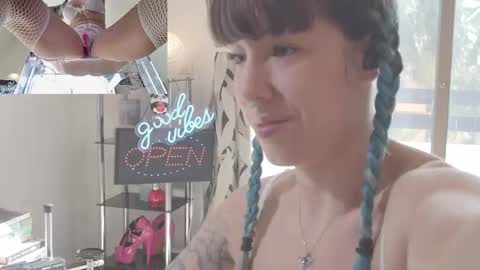 Sofi Mora online show from March 2025 02:54:02 PM