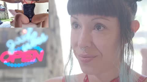 Sofi Mora online show from September 2025 02:50:02 PM