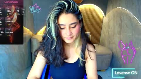 sofi_r_ online show from February 2026 01:36:01 PM