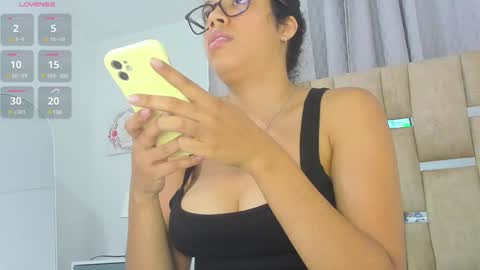 Snapshot of sofi_smith02 chatting on February 2025 07:55:01 PM sofi smith online show from February 2025 07:55:01 PM
