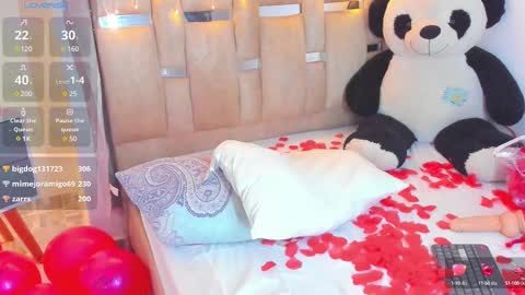 Snapshot of sofi_smith02 chatting on February 2025 02:15:01 AM sofi smith online show from February 2025 02:15:01 AM