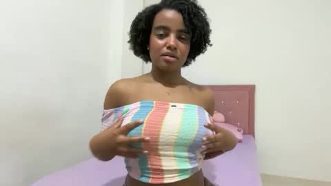 Snapshot of sofi_z chatting on November 2025 07:12:01 PM Sofi online show from November 2025 07:12:01 PM