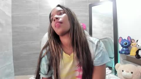 sofia86379 online show from March 2025 09:59:02 PM