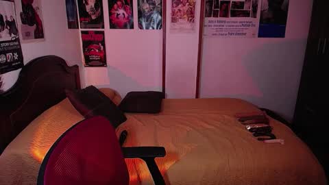 Sofi online show from October 2025 10:09:01 PM