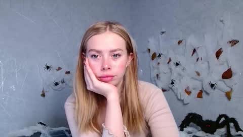 Sofia here online show from October 2025 12:33:02 AM