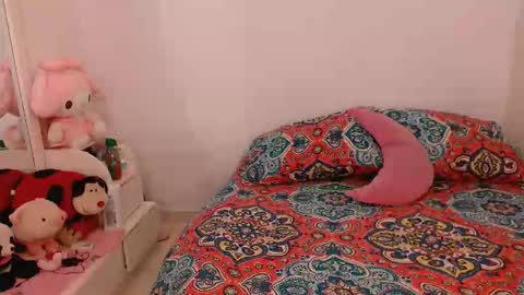 Sofia  online show from December 2025 10:18:02 PM