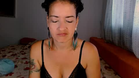 Sofia  online show from April 2026 02:14:02 PM