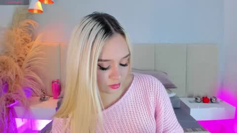 SOFIA PAMELA online show from December 2025 07:19:02 PM