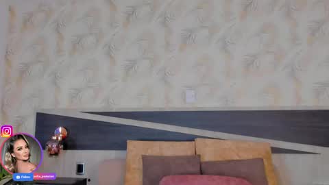 Snapshot of sofia_pamela_ chatting on April 2026 01:42:02 AM online show from April 2026 01:42:02 AM