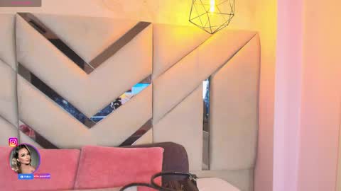 Snapshot of sofia_pamela_ chatting on May 2026 07:09:02 PM online show from May 2026 07:09:02 PM