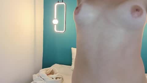 Sofia online show from April 2026 01:48:02 PM