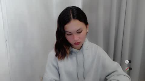 sofia_sweetheart18 online show from November 2025 12:35:02 AM