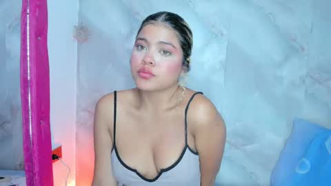 sofiacastillo01 online show from June 2026 03:36:01 PM
