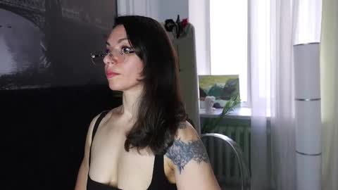 Sofia online show from September 2025 08:14:01 AM