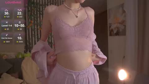 Snapshot of sofiapure18 chatting on November 2025 08:22:01 PM Sofia Help me overcome shynes with 100 thumbs up online show from November 2025 08:22:01 PM