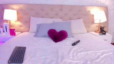 SofiaReyees online show from January 2026 05:27:02 PM