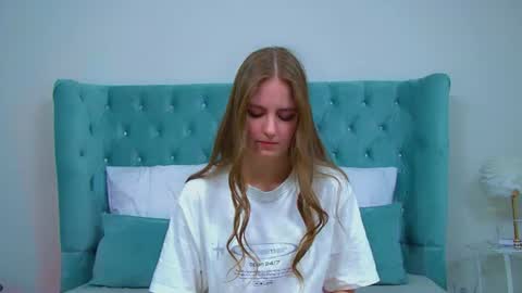 Snapshot of sofiasarvain chatting on June 2026 07:07:02 PM Sofia online show from June 2026 07:07:02 PM