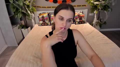 Sofi online show from October 2025 08:57:01 PM