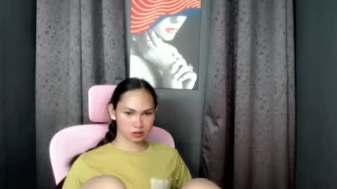 Snapshot of sofie_asian chatting on February 2025 10:00:01 AM JANA online show from February 2025 10:00:01 AM