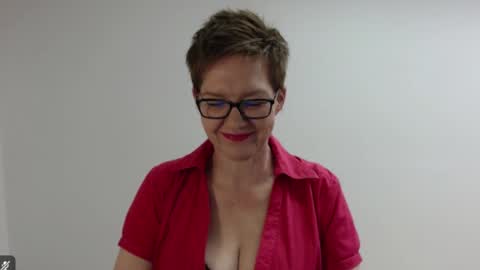 Sofie Velvet online show from March 2026 03:34:02 PM