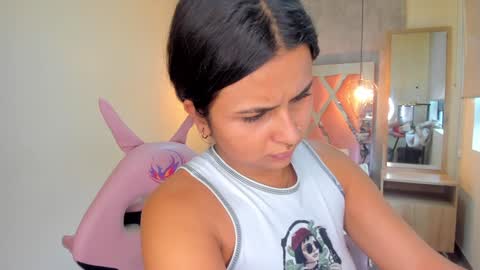 Snapshot of sofii_miller_ chatting on December 2024 06:40:01 PM online show from December 2024 06:40:01 PM