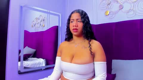 sofiifox online show from February 2025 01:47:02 PM