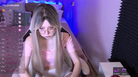 Snapshot of sofiisun chatting on February 2026 03:02:02 AM Sofia online show from February 2026 03:02:02 AM