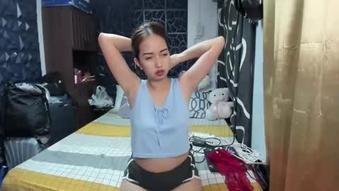 Angel online show from November 2025 03:12:01 PM