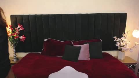 Snapshot of soft_attraction chatting on February 2026 07:53:01 PM Cam and Amy online show from February 2026 07:53:01 PM