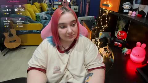 Sofie online show from February 2025 01:38:01 PM