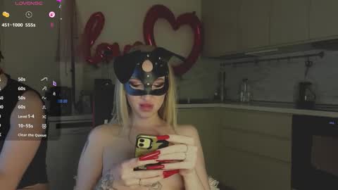 SOFYandMIKE online show from February 2026 09:38:01 PM