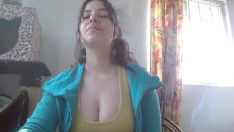 Sofia online show from November 2025 12:49:01 PM