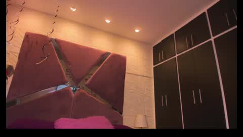 Snapshot of sol_angel_7 chatting on June 2026 04:10:01 PM SOL ANGEL online show from June 2026 04:10:01 PM