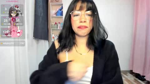 Snapshot of sol_lunaa23 chatting on March 2026 01:22:01 AM sol online show from March 2026 01:22:01 AM