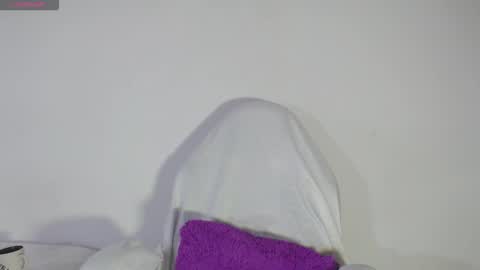     online show from March 2026 01:33:02 PM